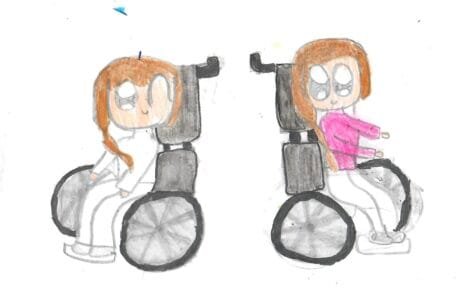 Croquis de Martina : deux études du personnage de Carolina en fauteuil roulant, de profil.